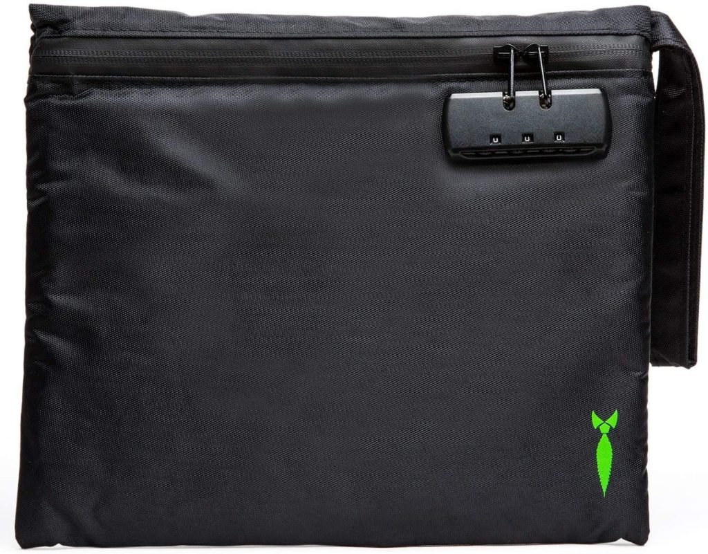 7 Best SmellProof Bags with Lock Stash Pouch & Containers (2021)